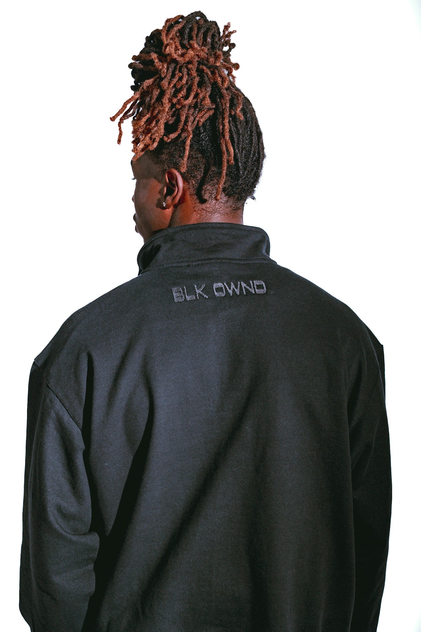 Badge Jogger (Black)