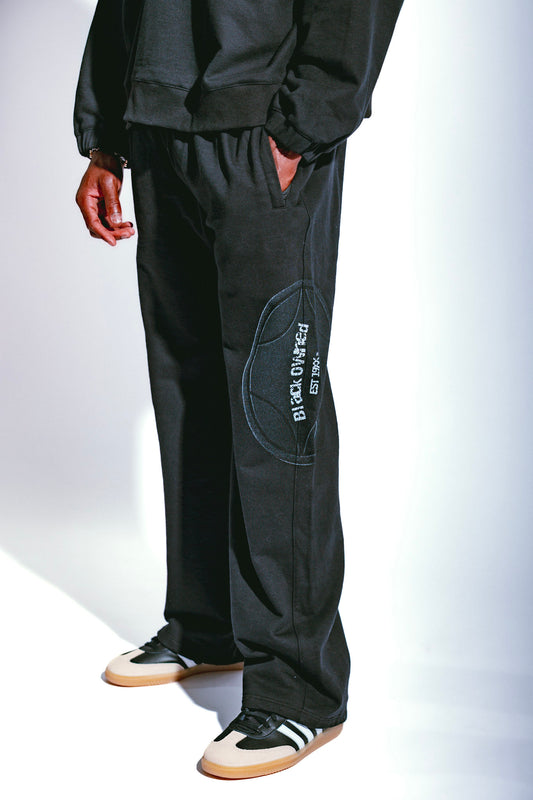 Badge Jogger (Black)