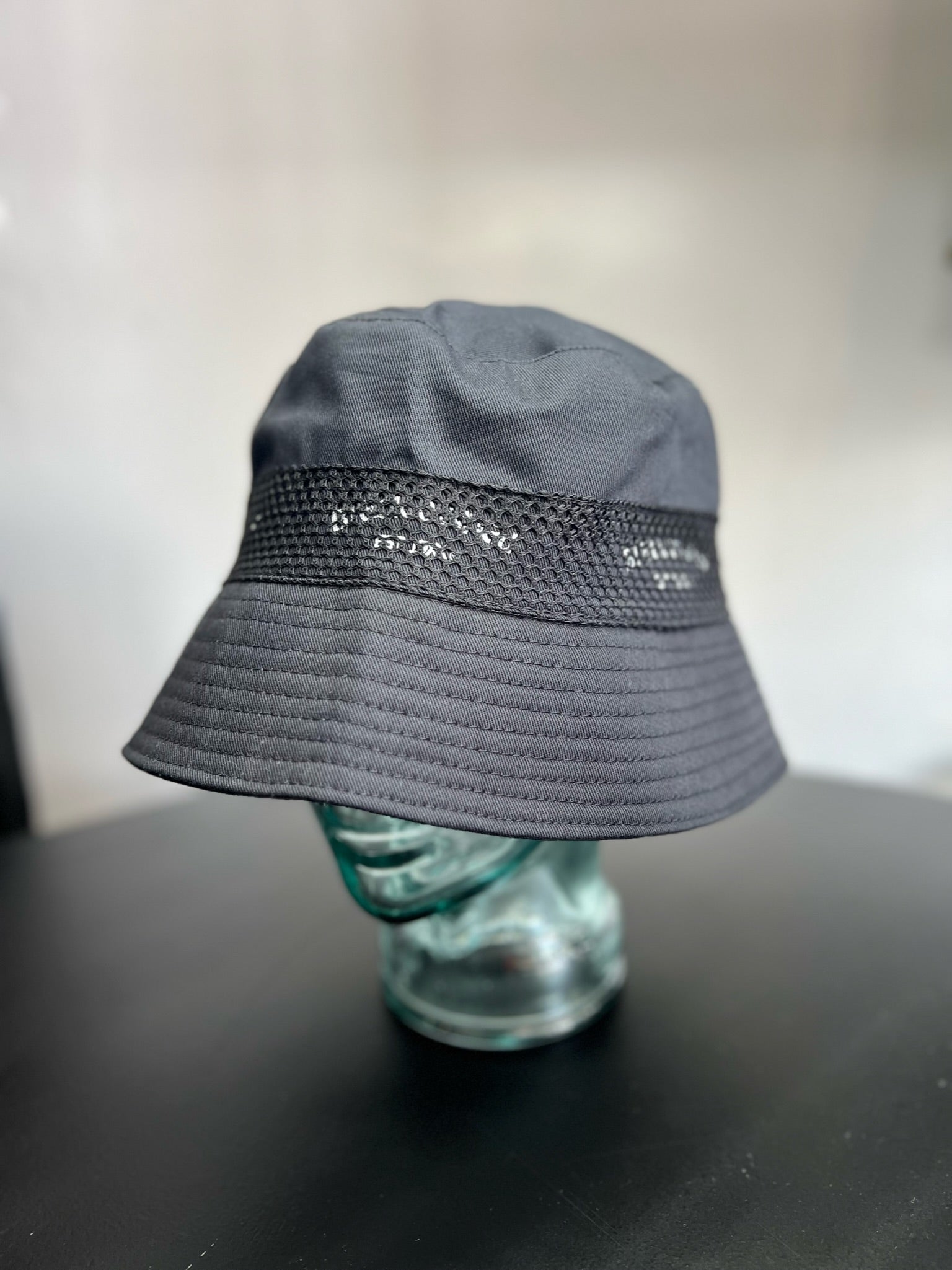 Cotton/Mesh Bucket Hat – BlaCk OWned OuterWear